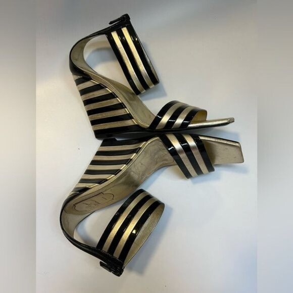 ROGER VIVIER Black Gold Stripe Patent Leather Wedge Sandals Sz 40 US 10 - Picture 12 of 16